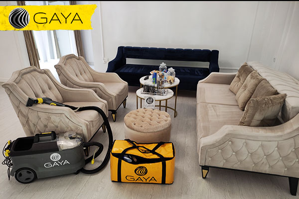 Able to clean all kinds of furniture materials: velur, alcantara, leather, jeans